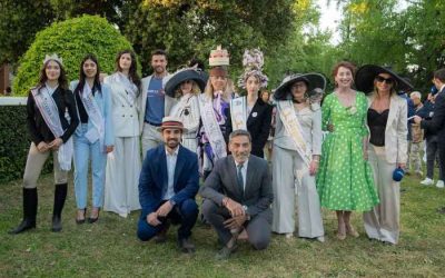 SPORT, MONDANITÀ, COSTUME E DIVERTIMENTO ALL’IPPODROMO DEL VISARNO “CESARE MELI” CON LA CORSA DELL’ARNO E IL CONCORSO “IL CAPPELLO PIÙ BELLO PER CORRI LA VITA”